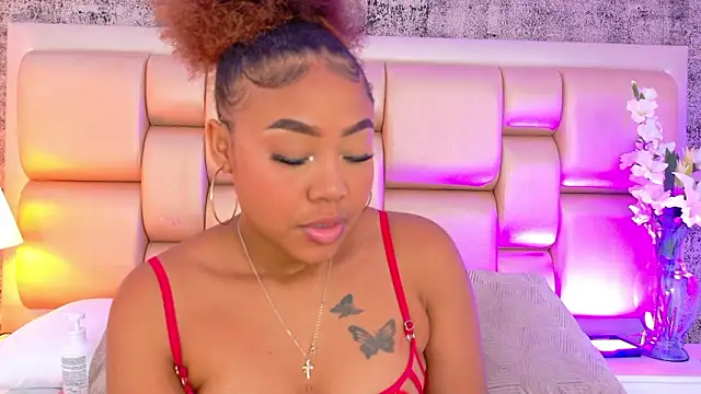 Snapshot of AngelaRoberts chatting on 19, 3, 2026 AngelaRoberts online show from 19, 3, 2026