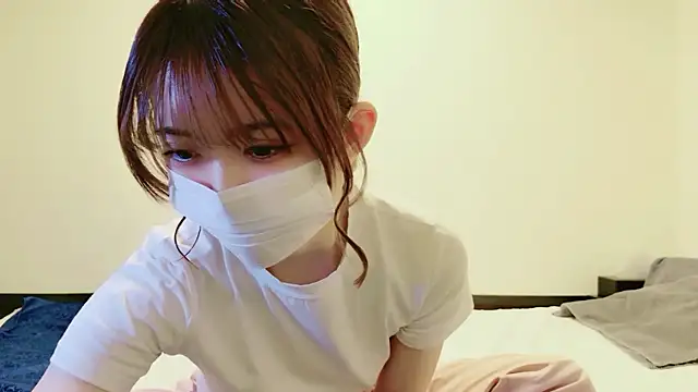 Snapshot of NANA_chan_1 chatting on 13, 10, 2025 NANA chan 1 online show from 13, 10, 2025