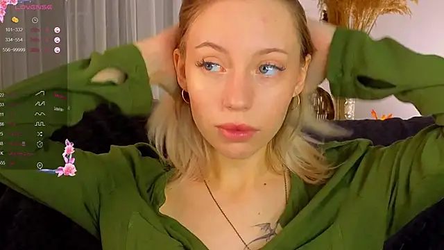 Snapshot of NyxaThorn chatting on 7, 11, 2025 NyxaThorn online show from 7, 11, 2025