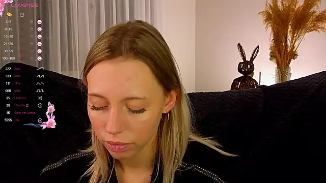 Snapshot of NyxaThorn chatting on 9, 11, 2025 NyxaThorn online show from 9, 11, 2025