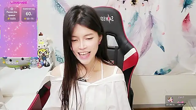 Snapshot of Alina10932 chatting on 21, 11, 2025 Alina10932 online show from 21, 11, 2025