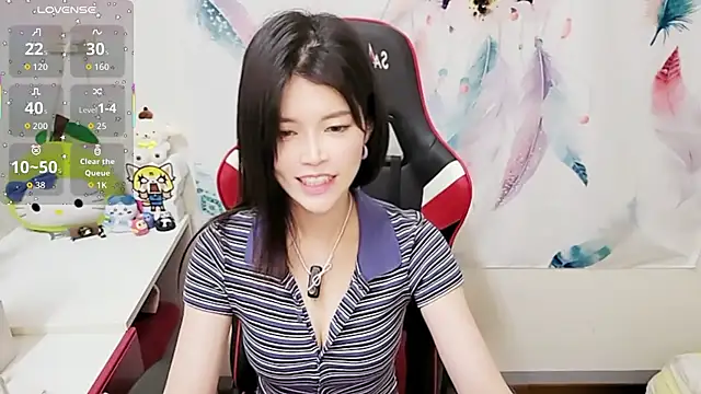 Snapshot of Alina10932 chatting on 24, 11, 2025 Alina10932 online show from 24, 11, 2025