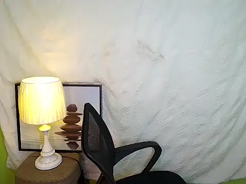 Snapshot of SultryCyraFoxmore chatting on 25, 2, 2026 SultryCyraFoxmore online show from 25, 2, 2026