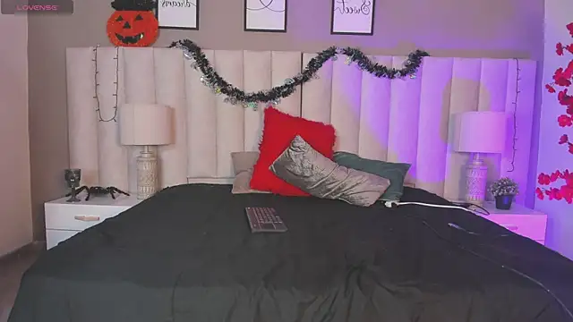 Snapshot of college_muscle_ass1 chatting on 24, 10, 2025 college muscle ass1 online show from 24, 10, 2025