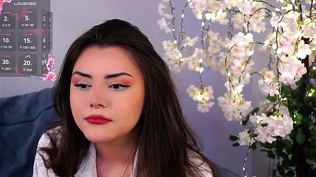 Snapshot of MerlynDinovo chatting on 18, 11, 2025 MerlynDinovo online show from 18, 11, 2025