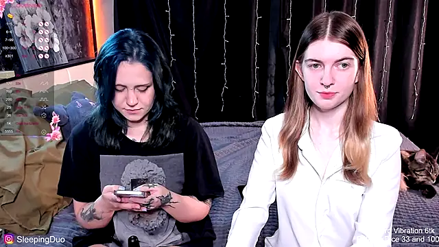 Snapshot of Threesomebabes chatting on 7, 11, 2025 Threesomebabes online show from 7, 11, 2025