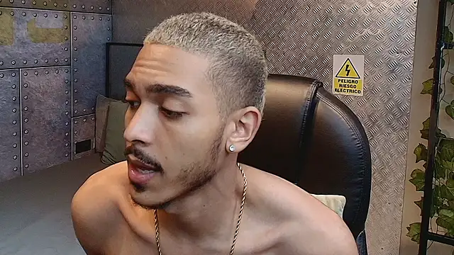 Snapshot of MarcusRain_ chatting on 21, 2, 2026 MarcusRain online show from 21, 2, 2026