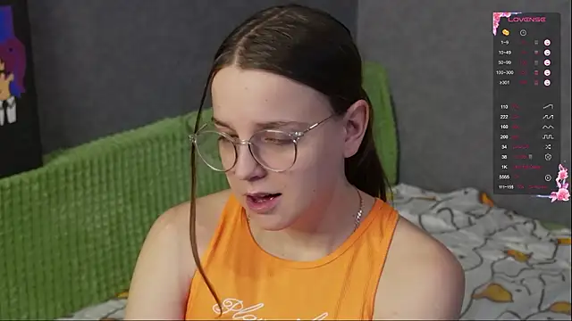 Snapshot of Violetwin chatting on 24, 2, 2026 Violetwin online show from 24, 2, 2026