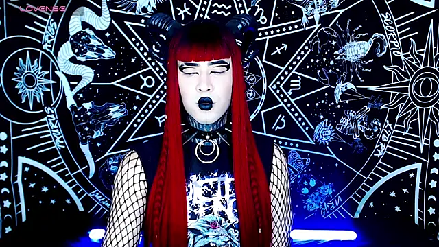 Snapshot of naomi_satan chatting on 11, 10, 2025 naomi satan online show from 11, 10, 2025