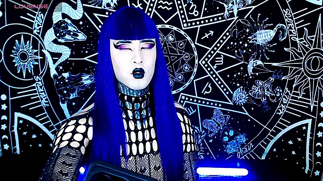 Snapshot of naomi_satan chatting on 29, 10, 2025 naomi satan online show from 29, 10, 2025