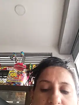 Snapshot of Titiss8921 chatting on 12, 9, 2025 Titiss8921 online show from 12, 9, 2025