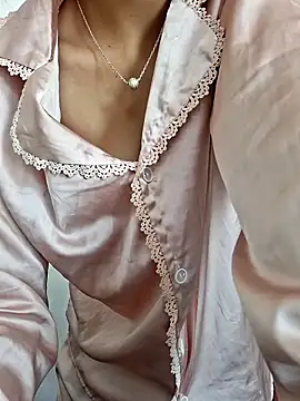 irina hana online show from 14, 11, 2025