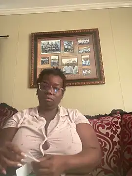 Snapshot of Slave4Him chatting on 20, 11, 2025 Slave4Him online show from 20, 11, 2025