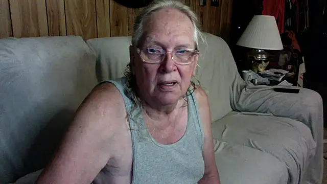 OldLadySara online show from 13, 10, 2025