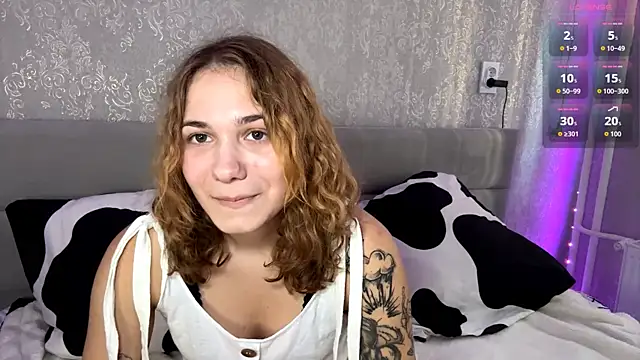 SunPunnyGirl online show from 29, 9, 2025