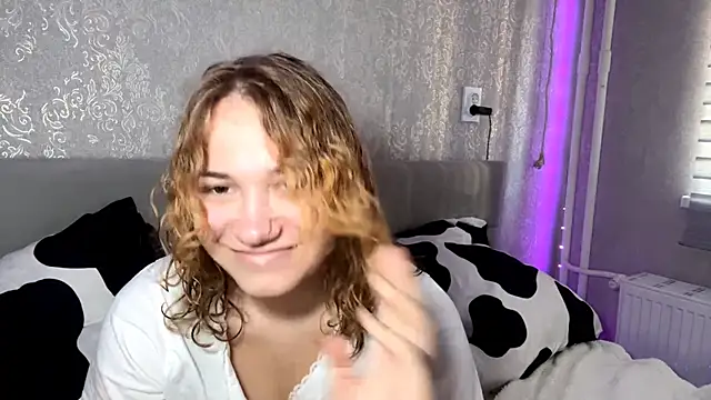 SunPunnyGirl online show from 30, 9, 2025