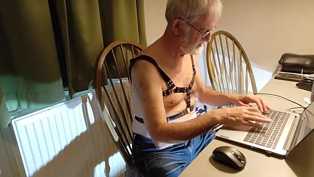 Snapshot of ewaldwillems99 chatting on 22, 9, 2025 ewaldwillems99 online show from 22, 9, 2025