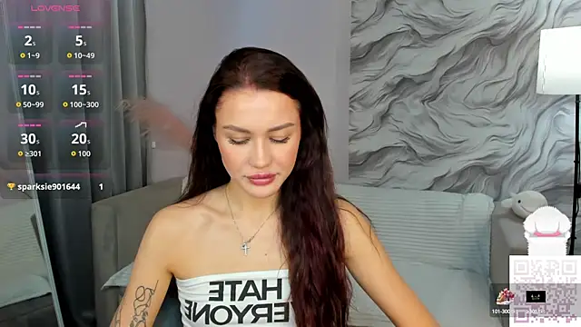 Snapshot of Aria_Mila chatting on 14, 9, 2025 Aria Mila online show from 14, 9, 2025