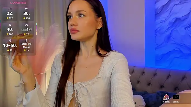 Snapshot of Aria_Mila chatting on 21, 11, 2025 Aria Mila online show from 21, 11, 2025