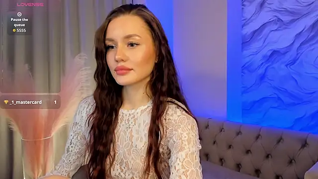 Snapshot of Aria_Mila chatting on 29, 11, 2025 Aria Mila online show from 29, 11, 2025