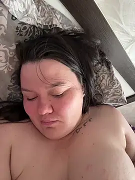 SunnyLeila2101 online show from 4, 3, 2026