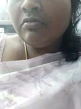 Snapshot of Tamilreethu chatting on 9, 10, 2025 Tamilreethu online show from 9, 10, 2025