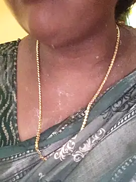 Snapshot of Tamilreethu chatting on 3, 11, 2025 Tamilreethu online show from 3, 11, 2025