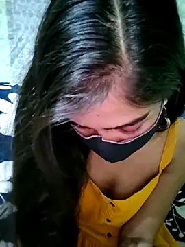 Snapshot of Crystil_love-21 chatting on 24, 10, 2025 Crystil love-21 online show from 24, 10, 2025