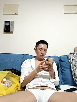 Snapshot of HotStarKOKO chatting on 8, 11, 2025 HotStarKOKO online show from 8, 11, 2025