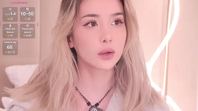 Snapshot of Nesolla chatting on 19, 2, 2026 Nesolla online show from 19, 2, 2026