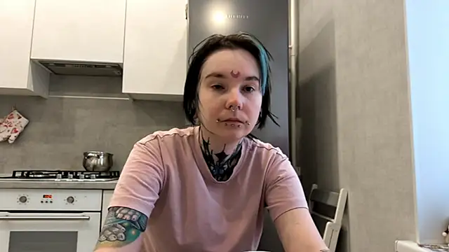 Snapshot of HighelikeGirl chatting on 17, 2, 2026 HighelikeGirl online show from 17, 2, 2026