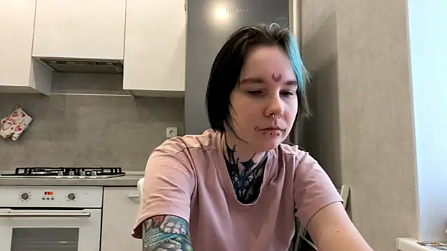 Snapshot of HighelikeGirl chatting on 2, 3, 2026 HighelikeGirl online show from 2, 3, 2026