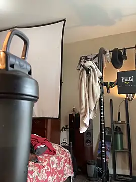 KeYBuMp323 online show from 5, 3, 2026