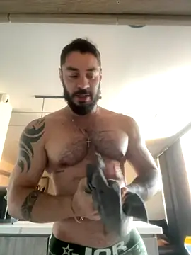 Snapshot of Drake_Cole chatting on 9, 9, 2025 Drake Cole online show from 9, 9, 2025