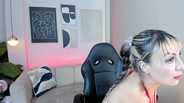 Snapshot of marie_bass chatting on 10, 2, 2026 marie bass online show from 10, 2, 2026