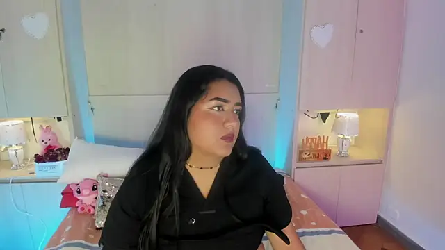 LilyWhitney online show from 22, 10, 2025