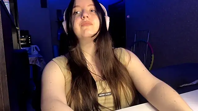 LauretteRagar online show from 17, 10, 2025