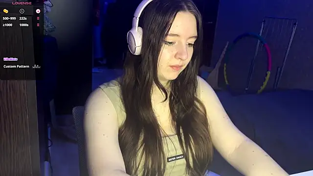 LauretteRagar online show from 7, 11, 2025