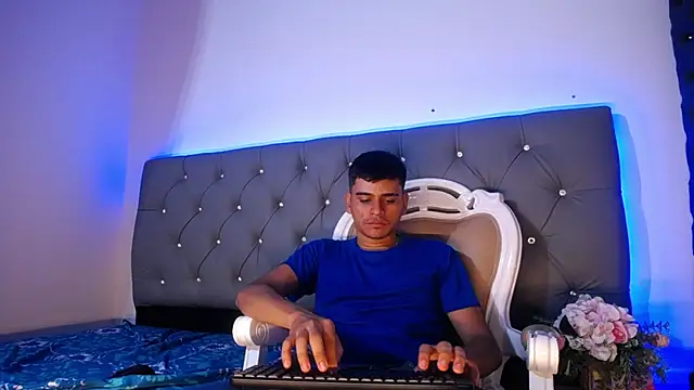 Charlie Cock  online show from 29, 10, 2025