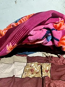 POOJACOUPLE online show from 9, 11, 2025