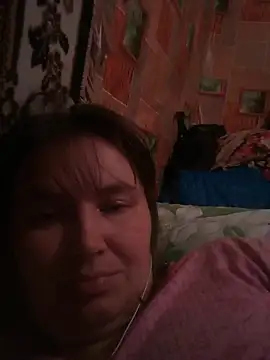 Romashka33011 online show from 2, 11, 2025