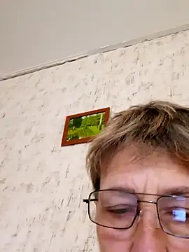 Snapshot of MeryLive59011 chatting on 28, 9, 2025 MeryLive59011 online show from 28, 9, 2025