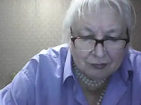 Alexia64231 online show from 10, 9, 2025