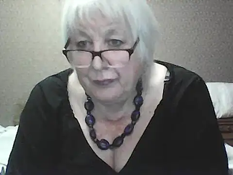 Alexia64231 online show from 10, 9, 2025