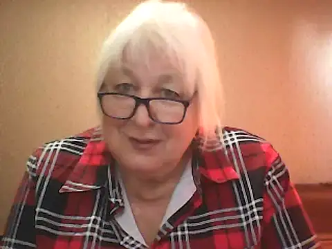 Alexia64231 online show from 6, 10, 2025