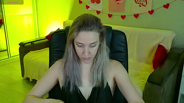 Snapshot of Free_Harmony chatting on 16, 10, 2025 Free Harmony online show from 16, 10, 2025