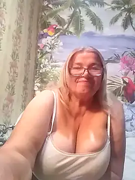 Snapshot of MargaritaSweet51 chatting on 6, 11, 2025 MargaritaSweet51 online show from 6, 11, 2025