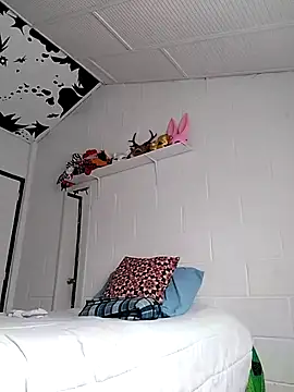 oxxy jean online show from 24, 2, 2026