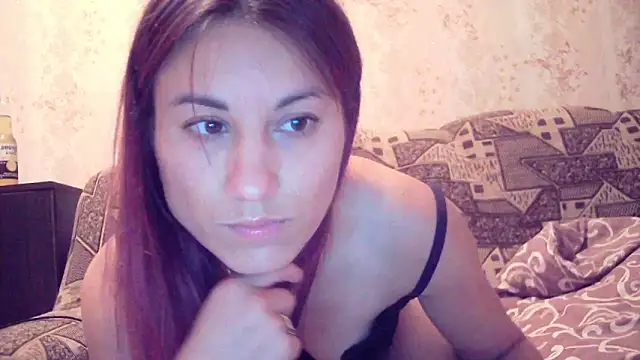 kiss lovely  online show from 18, 9, 2025