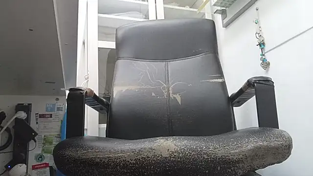 Snapshot of GeorgeGreece2025 chatting on 21, 10, 2025 GeorgeGreece2025 online show from 21, 10, 2025